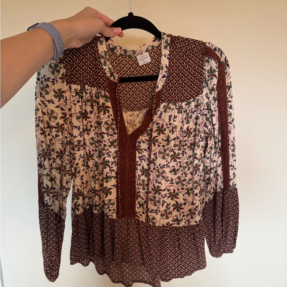 Gorgeous Women’s Fall Printed Blouse!